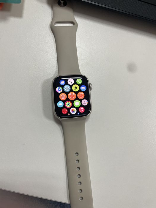 Продам Apple watch s9 45 mm