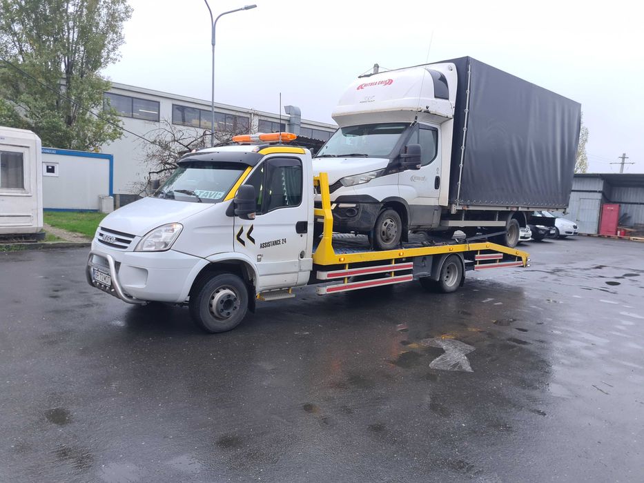 Tractari auto Transport utilaje tractor u650