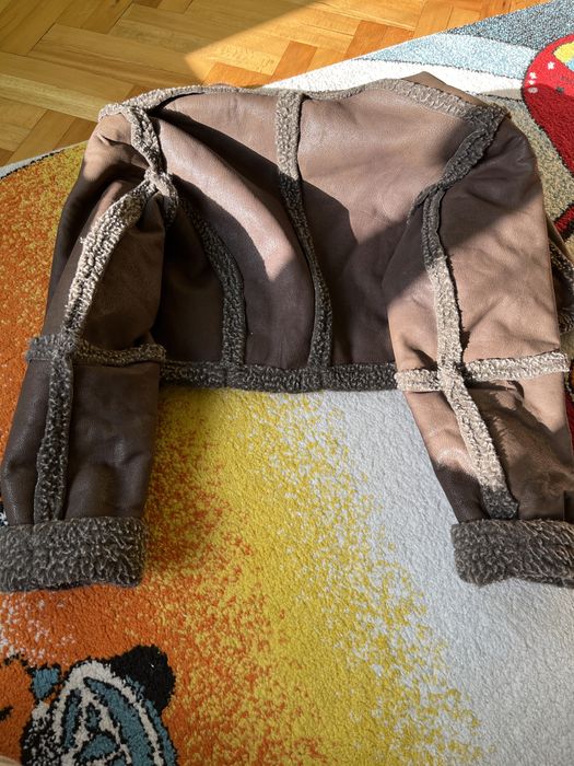 Продавам кожено дамско яке