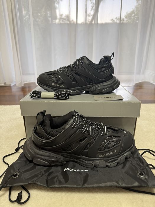 Balenciaga Track ,,Black”