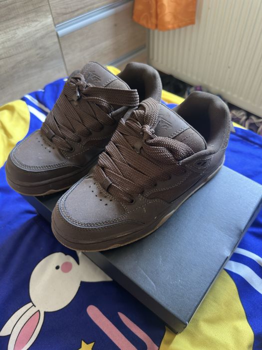 Adidasi Pull&Bear marimea 40