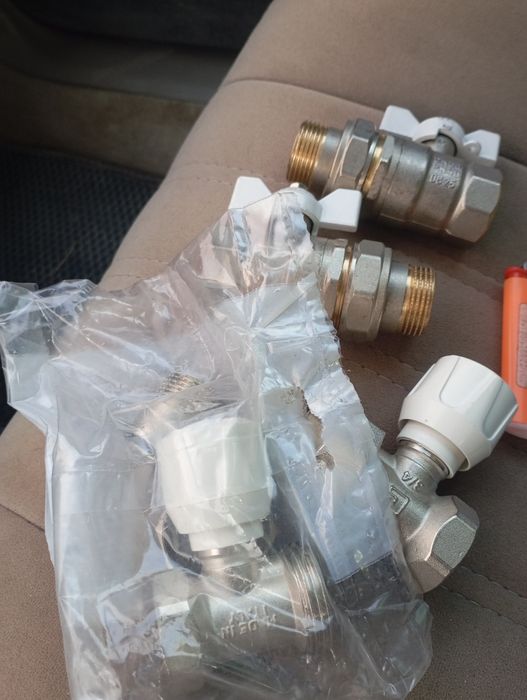 Продам кран Американка 3/4 новые