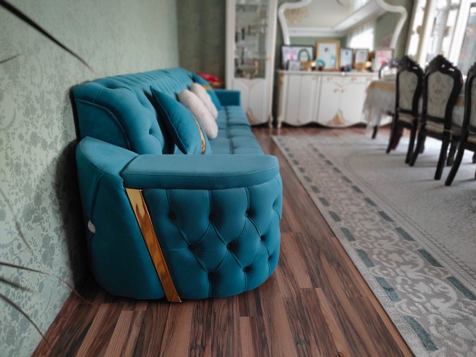 Продам диван, 4 метра