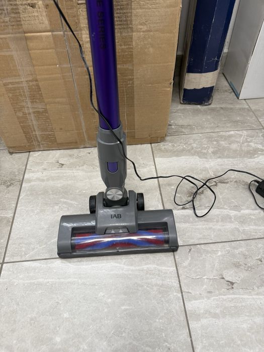 Прахосмукачка IAB на батерия