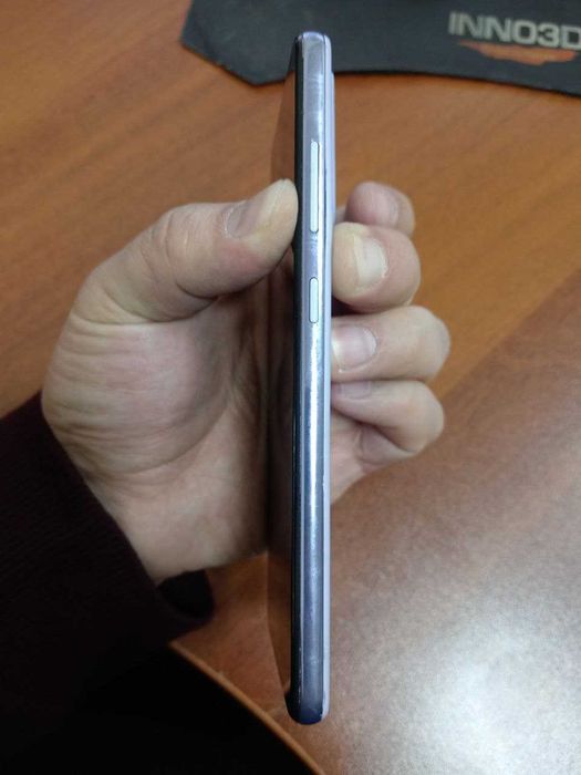 Продам Samsung Galaxy A52