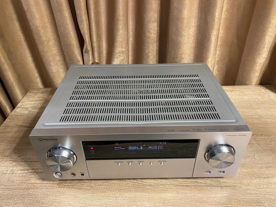 Pioneer VSX-924 reciver 7.1 /4k/bluetooth/spotify/whifi/airpaly/usb
