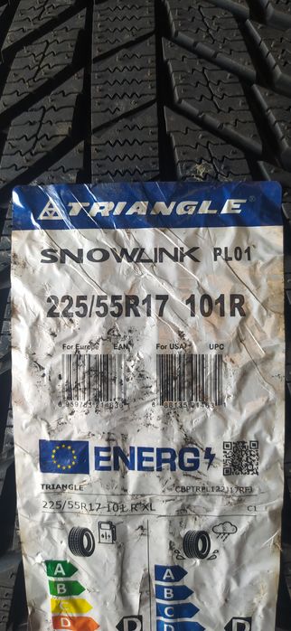 225/55R17 Triangle PL01