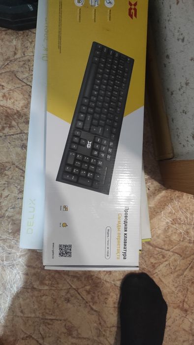 Продам клавиатуру