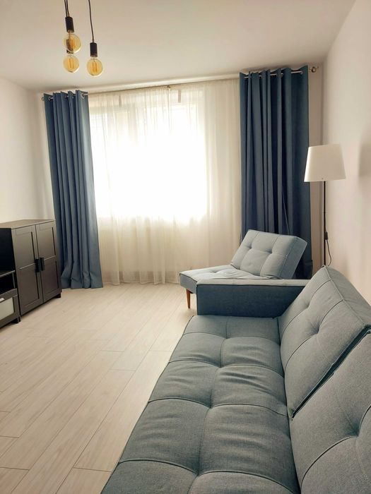 Inchiriez apartament