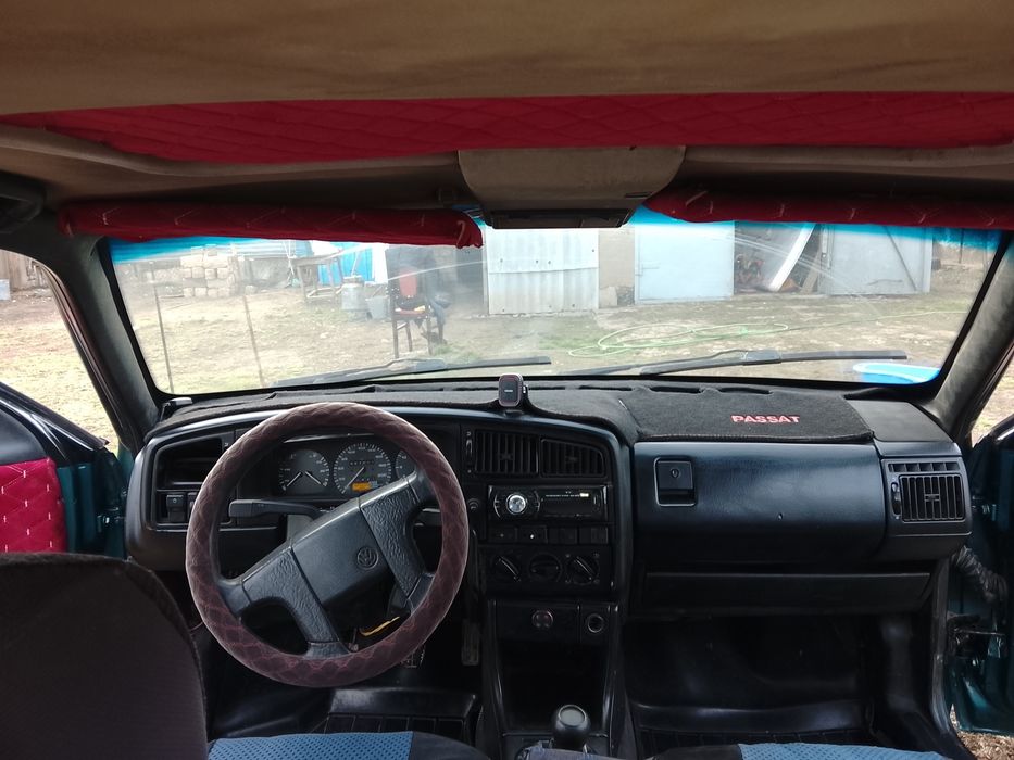 Пассат б3 седан.