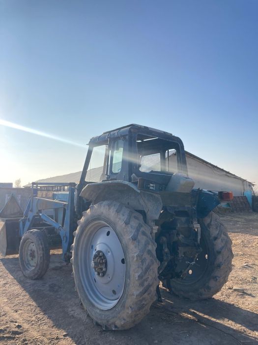 Срочно продам трактор