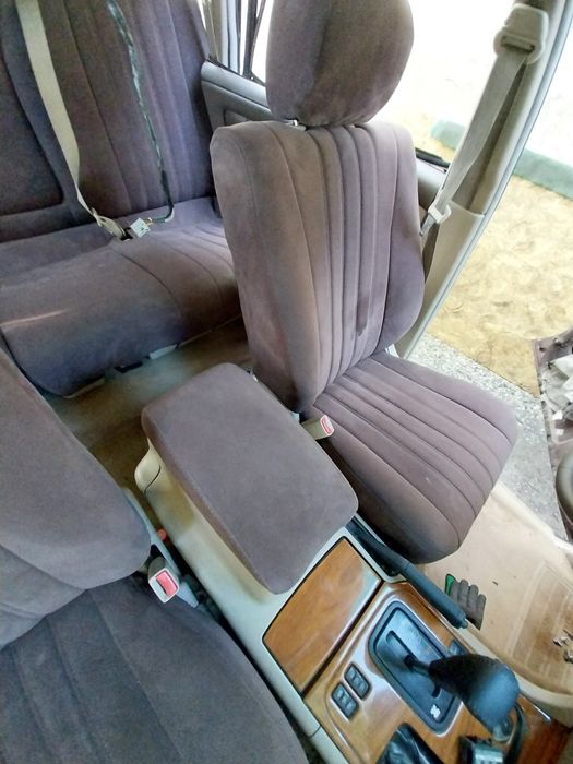 Чехлы Land Cruiser tlc100