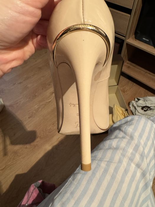 Продам ОРИГИНАЛ ТУФЛИ Louis Vuitton