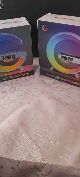 Smart LED Лампа Безжично Бързо Зареждане, Часовник