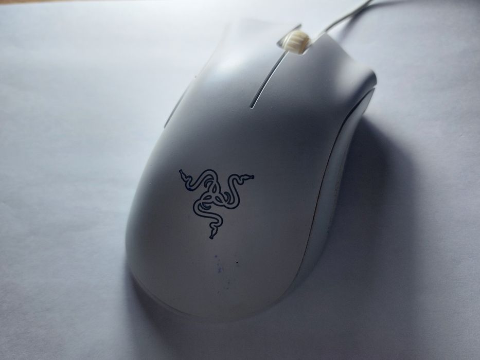 Игровая мышь Razer Deathadder essential white