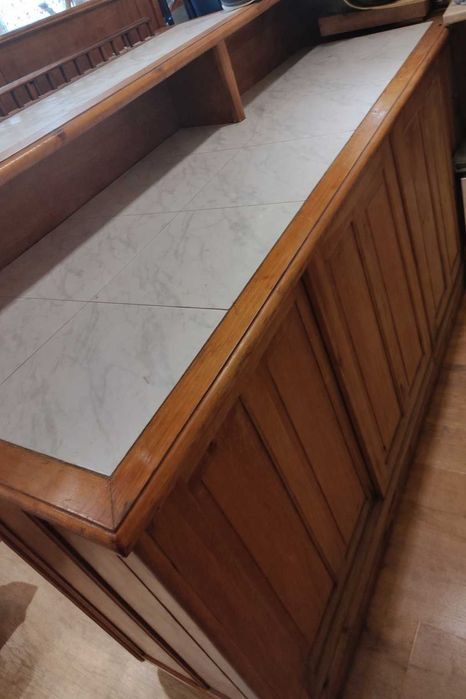 Огромен кухненски плот