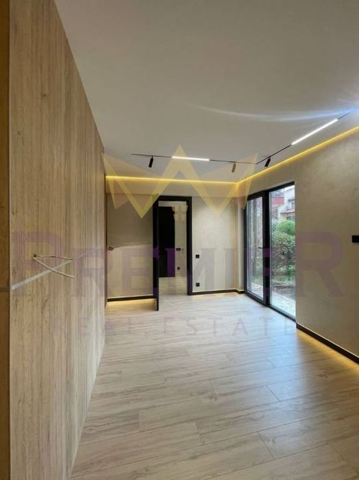 Продава се Тристаен апартамент в Свети Влас - 193 кв.м за 1361 €/кв.м - Снимка #3