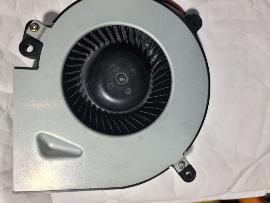 Безшумный!Куллер улитка.24 вольт. Почти безшумный. Индонэзия