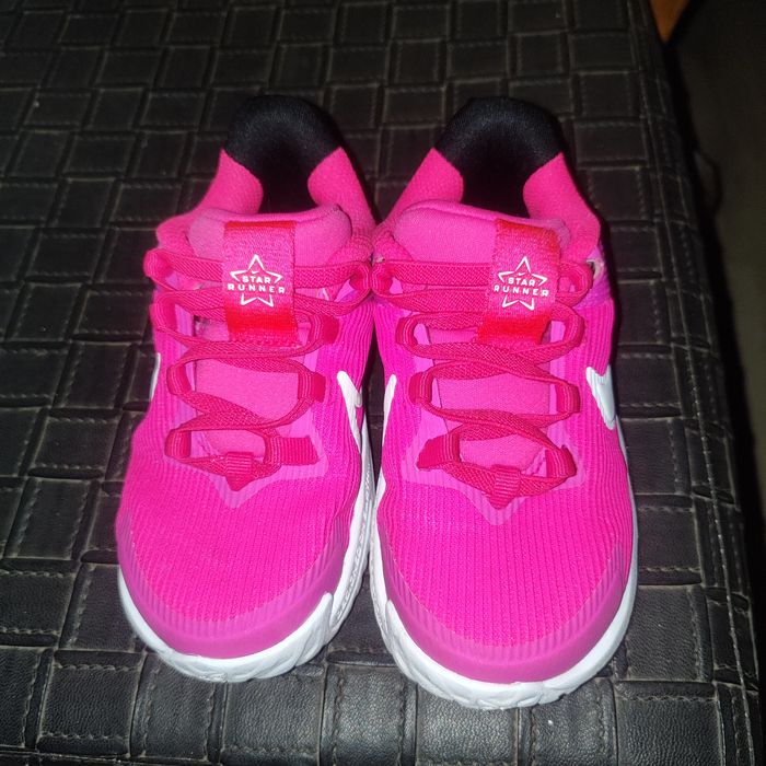 Маратонки за мама и момиче 25 и 40 номер