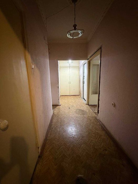 Продаётся 2в3-комнатная квартира массив Карасу 2 ориентир 208 школа