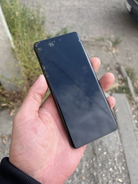 Продам Xiaomi 13 Lite