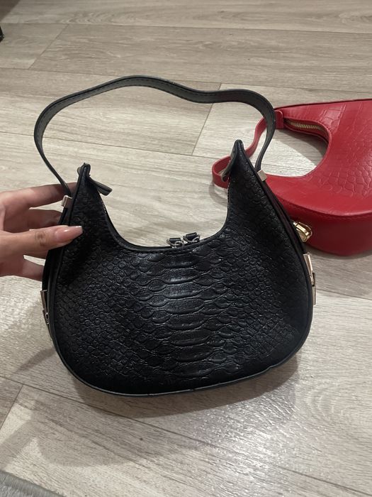 Сумочка новые черный красный
