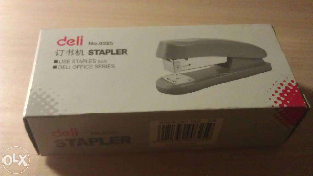 степлер новый