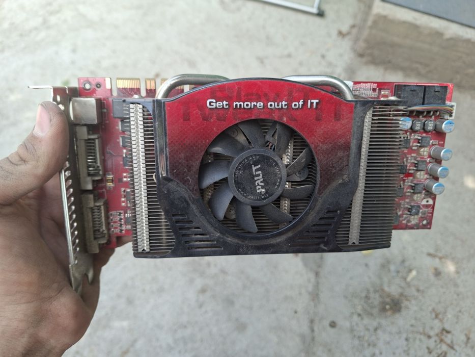 Продам видеокарту Palit GeForce 9800 GTX+.