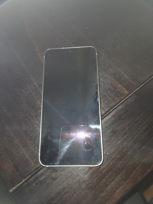 ПРОДАВАМ Samsung S 24