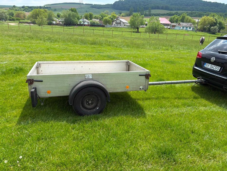 vand remorca 600 kg