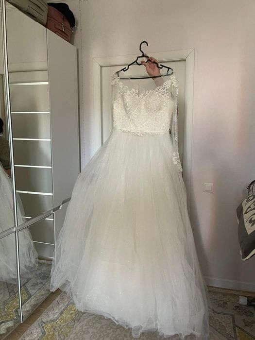 Свадебный платье