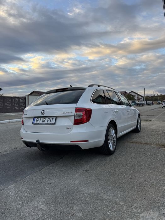 SKODA Superb 2014 — imagine 2
