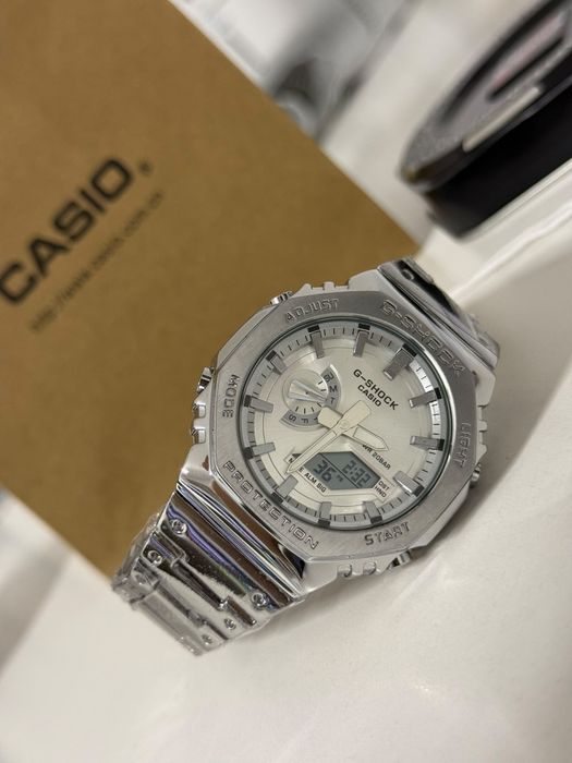 Ceas Casio G-Shock GM-2110D-7AER