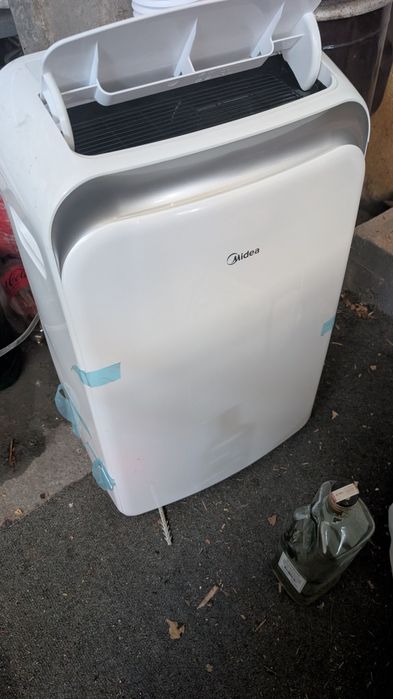 Мобилен климатик MIDEA 12000 BTU