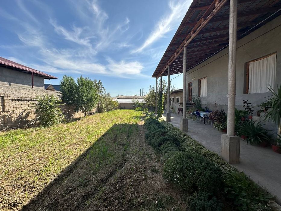 Assalomu alekum katta intifoqdan uy sotiladi