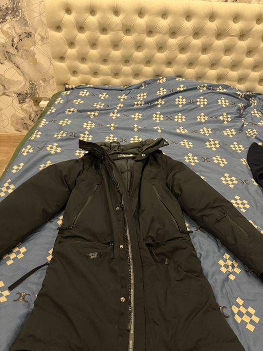 Продам куртку оригинальную Running River