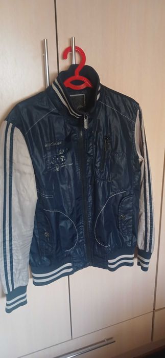 Мужские куртки и ветровки