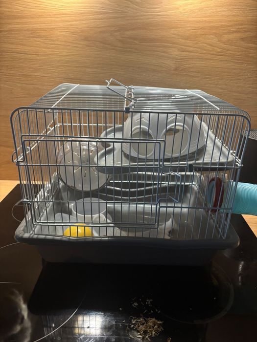 Cușcă pentru hamster si accesorii
