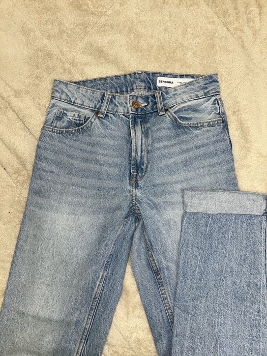 Дамски дънки BERSHKA