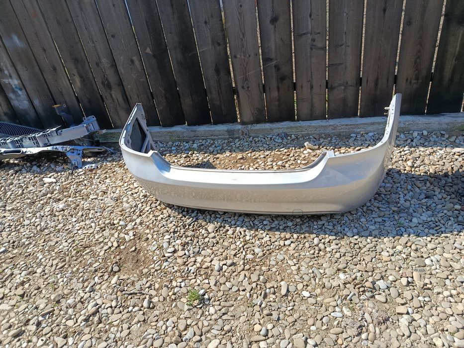 Bară Spate Ford Focus  Berlină