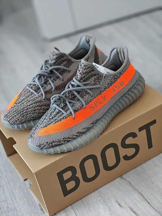 Yeezy boost 350 v2 44