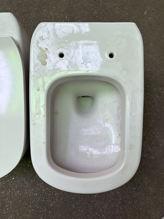 Vand WC suspendat IDEAL 2 buc