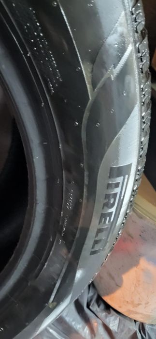 Vând cauciucuri 235/55/19 M+S iarna