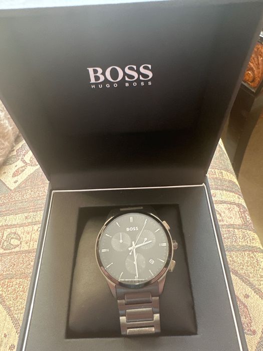 Boss Часовник Нов