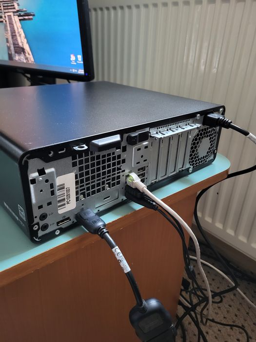 Calculator HP EliteDesk 800 G4 SFF,  i3-8100, 8 GB,  ssd 240 GB