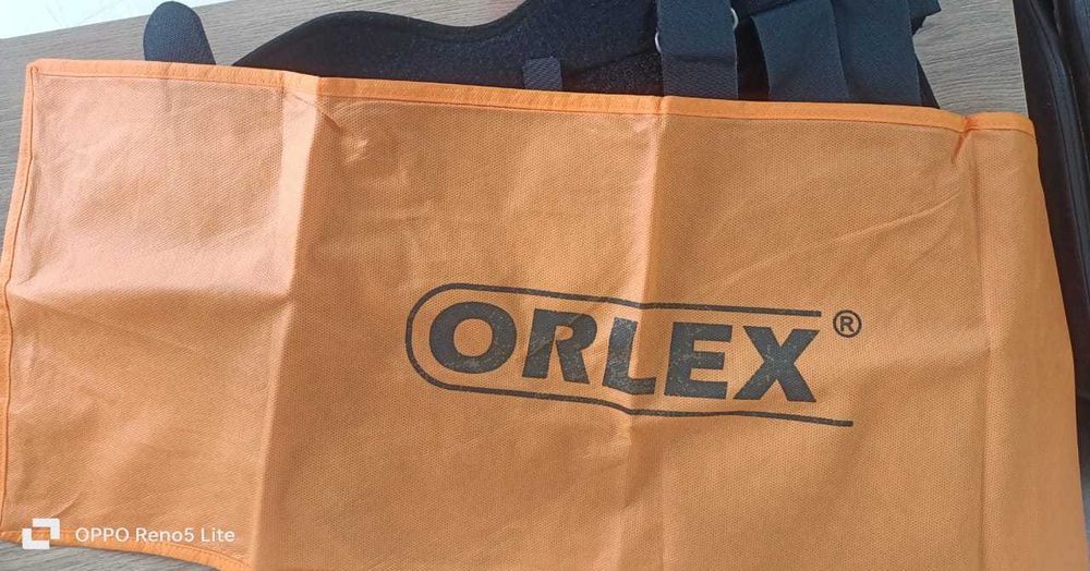 Тутор для коленого сустава