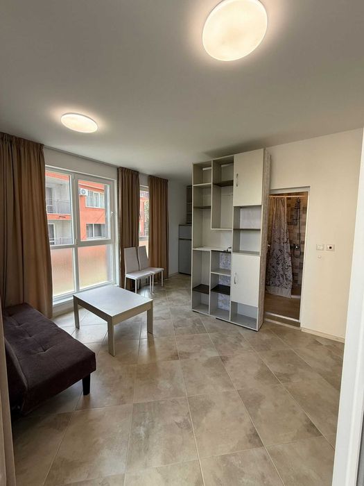 Студио в централна част на Обзор