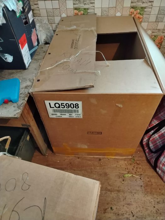 Продам коробки для всякой нужды