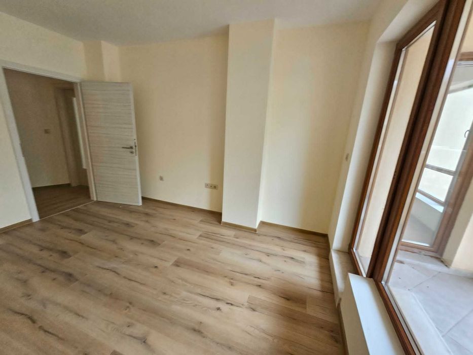 Тристаен Апартамент с паркомясто в  комплекс Varna South Bay Beach Residence - гр. Варна