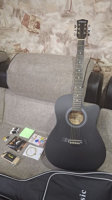 Гитара акустическая